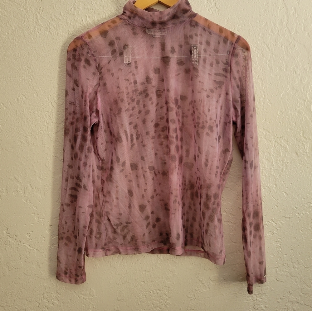 St. John Sheer Fitted Top Size Large